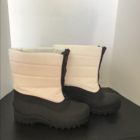 Cold Front Women’s Puffer Boots - Picture 7 of 14